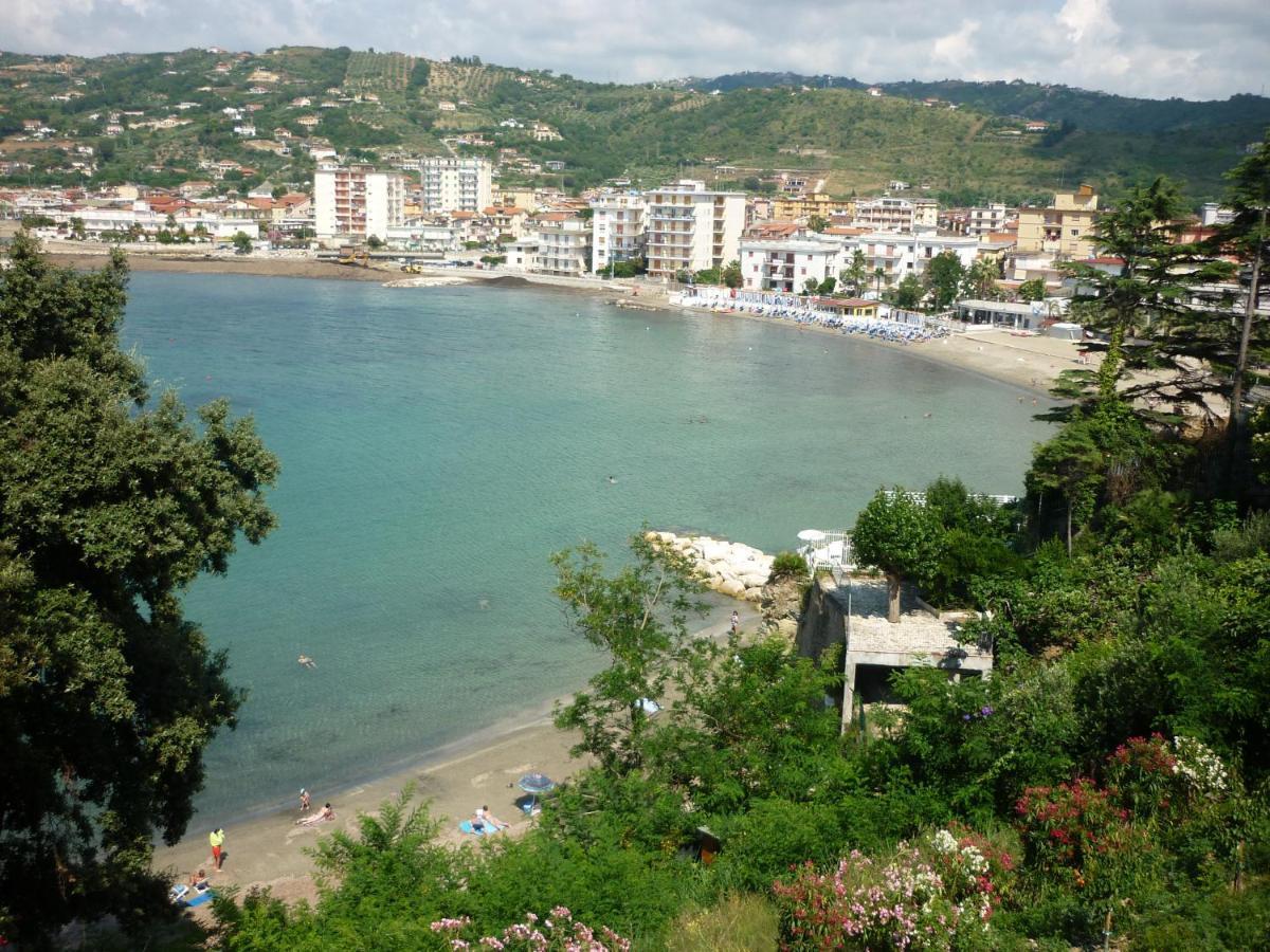 Panoramic Apartments In Villa In Center "The Beach And The Cliff" 1 Agropoli Exterior foto